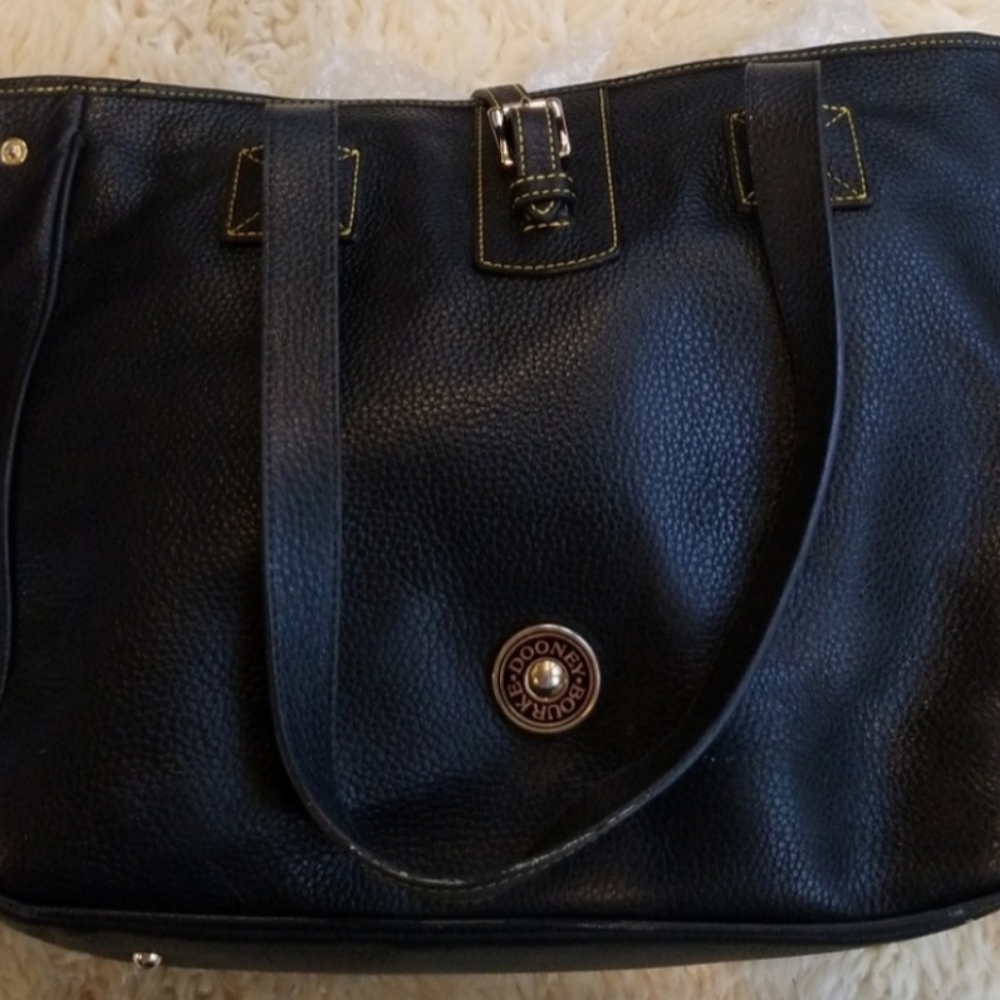 Authentic Large  Dooney & Bourke Tote